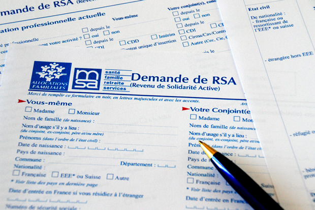 Fraudes-sociales-contribuables-associés