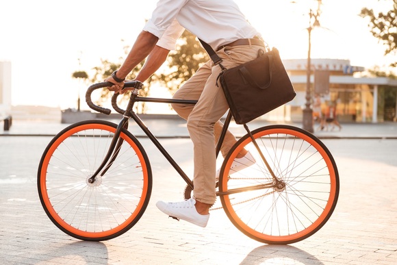Rechtslage beim Fahrradfahren: Welche Rechte und Pflichten hat man als Fahrradfahrer? (© Drobot Dean - stock.adobe.com)