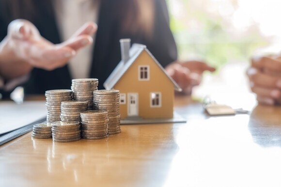 BGH-Urteil: Maklervertrag ungültig bei ungleicher Provision (© Pic Snipe - stock.adobe.com)