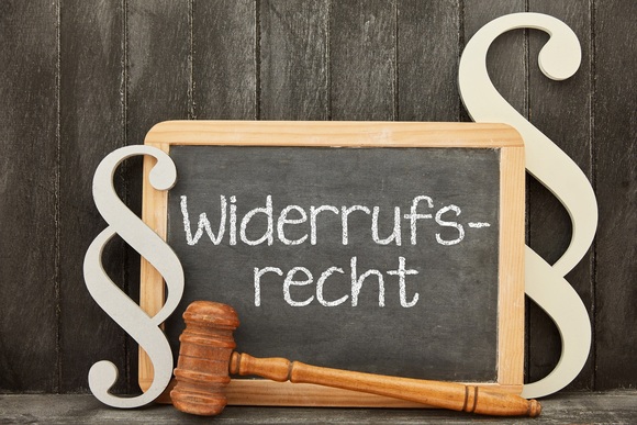 Amtsgericht München: Kein Widerrufsrecht bei individueller Möbelanfertigung (© Robert Kneschke - stock.adobe.com)